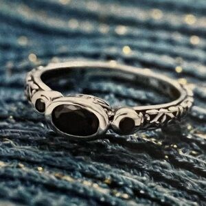 Silpada Sterling Silver Little Black Dress Ring R2398
